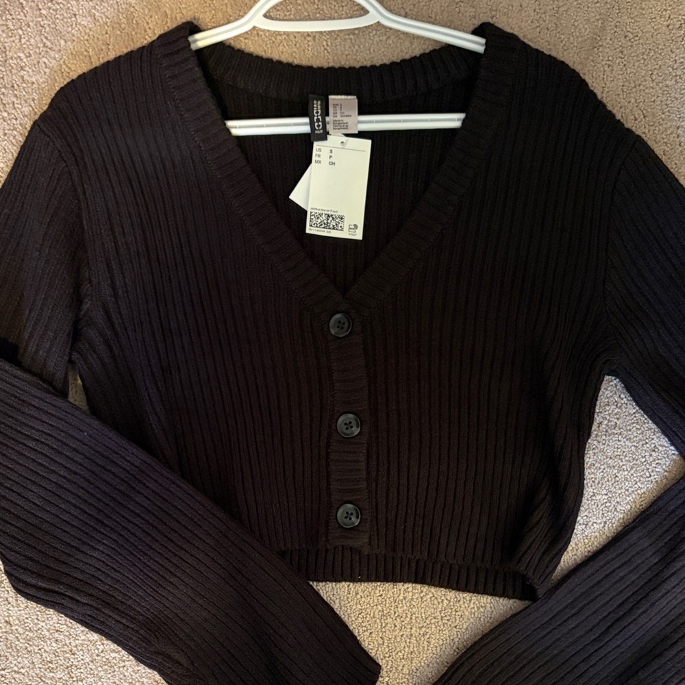 H&M Black Ribbed V-Neck Cropped Cardigan size small - Picture 8 of 8